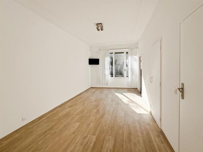 Studio - 30 m² - 1 pièce