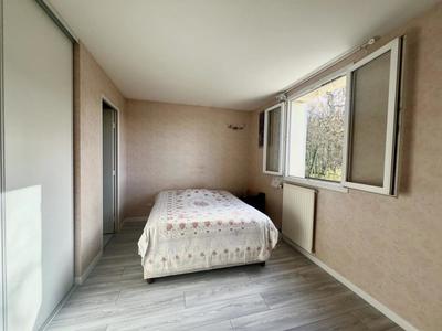 Maison - 96 m² - 6 pièces