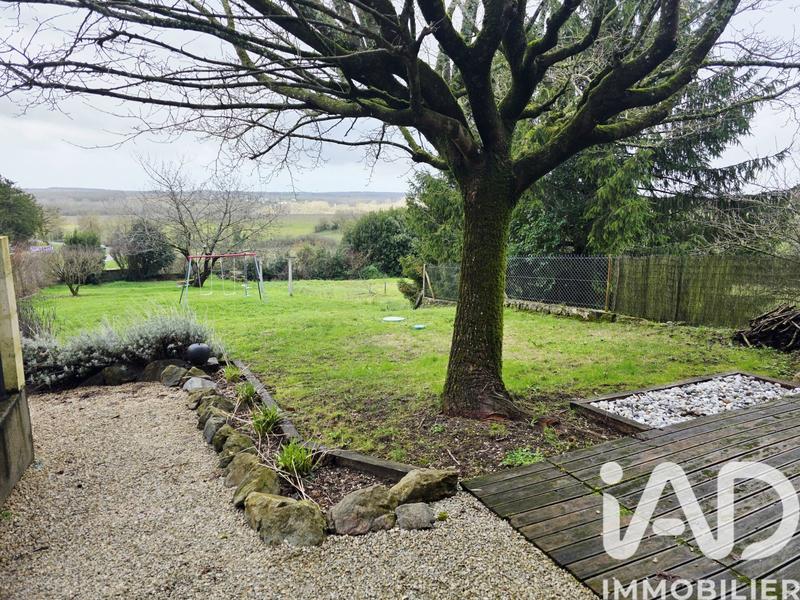 Maison - 110 m² - 9 pièces