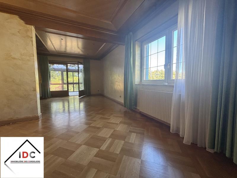 Maison - 193 m² - 7 pièces