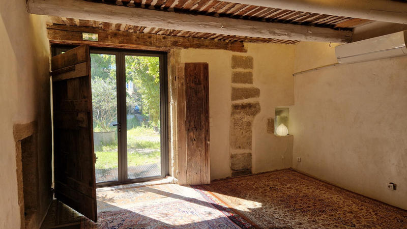 Maison - 681 m² - 21 pièces