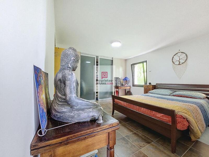 Maison - 176 m² - 7 pièces