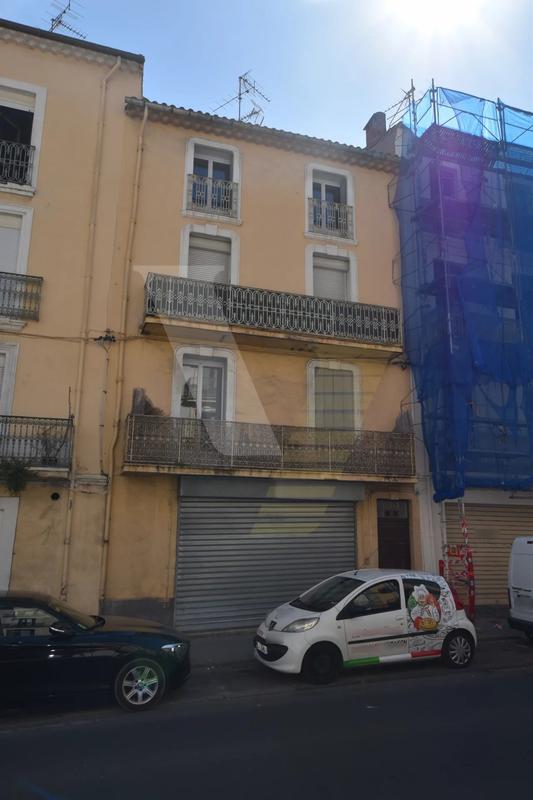 Immeuble - 183 m² - 9 pièces