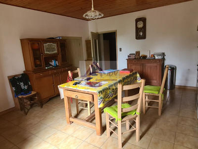 Maison - 150 m² - 5 pièces