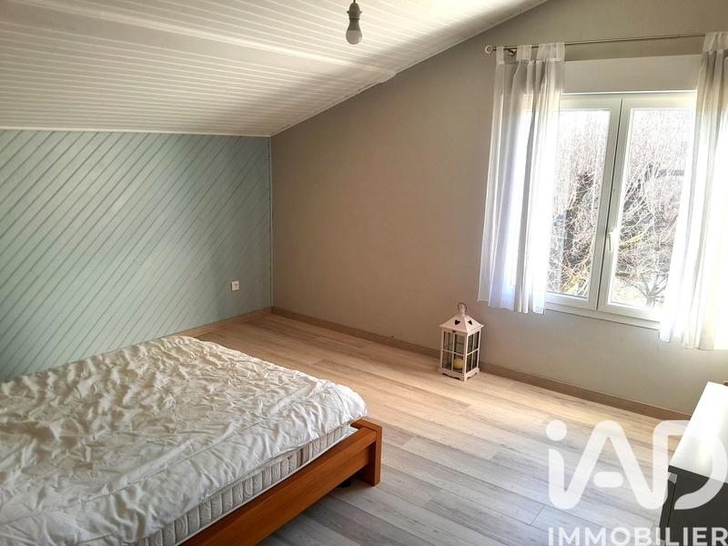 Maison - 186 m² - 7 pièces