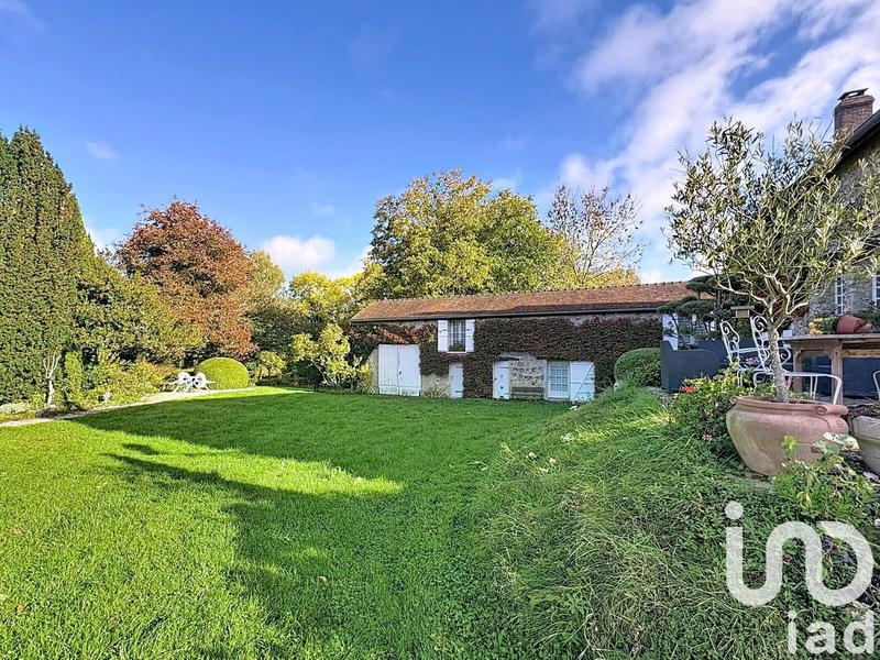 Maison - 230 m² - 6 pièces