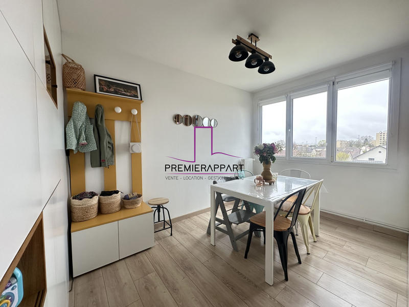 Appartement - 72 m² - 5 pièces