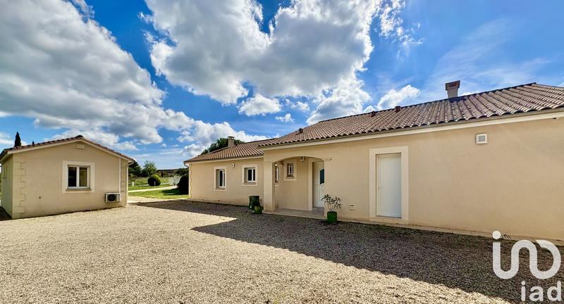Maison - 224 m² - 8 pièces