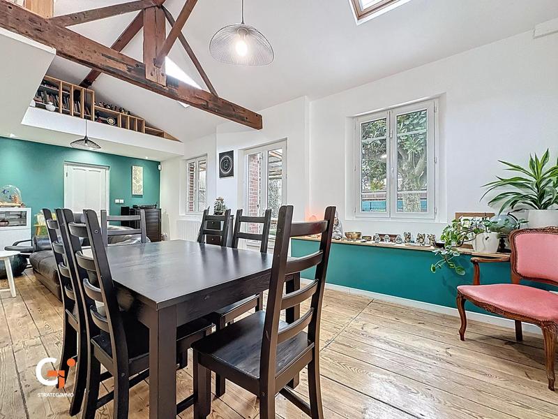 Maison - 130 m² - 7 pièces