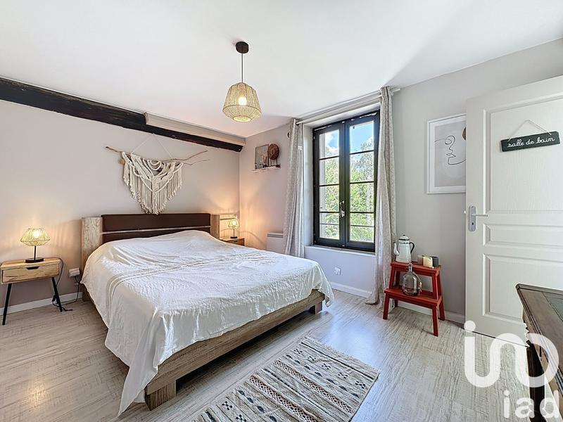 Maison - 157 m² - 9 pièces