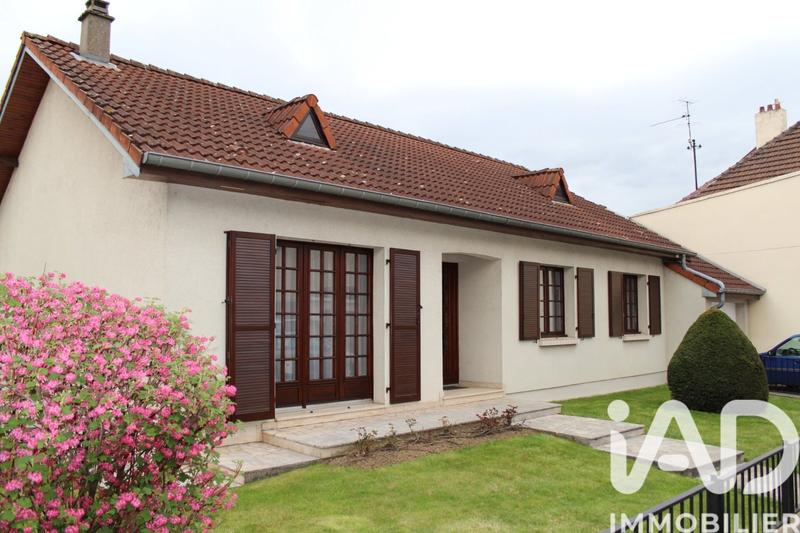 Maison - 93 m² - 5 pièces