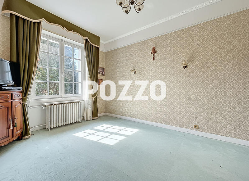 Maison - 177 m² - 8 pièces