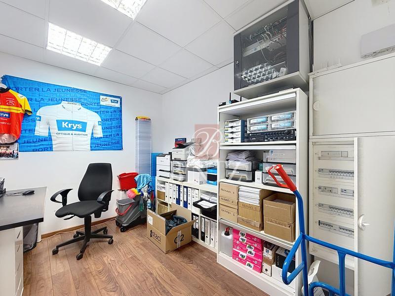 Local commercial - 189 m²