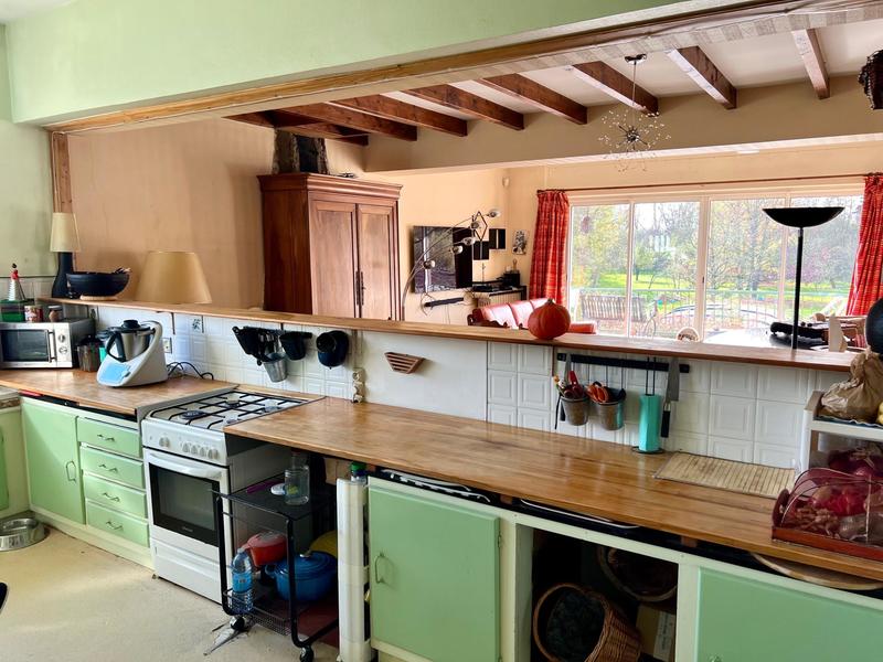 Maison - 362 m² - 11 pièces