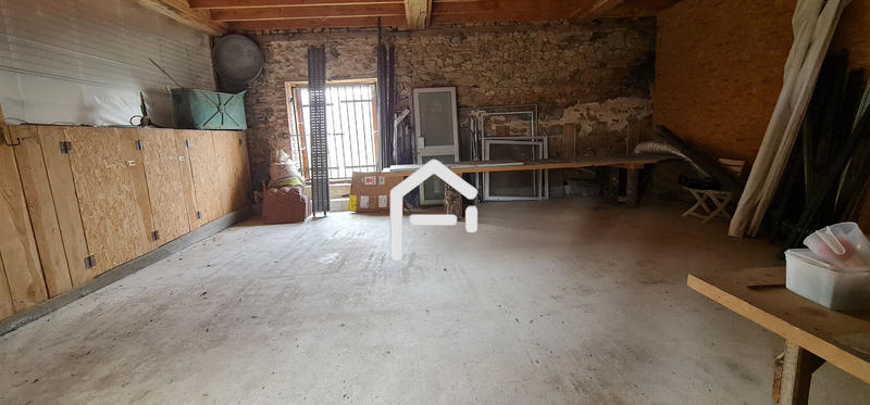 Maison - 240 m² - 6 pièces