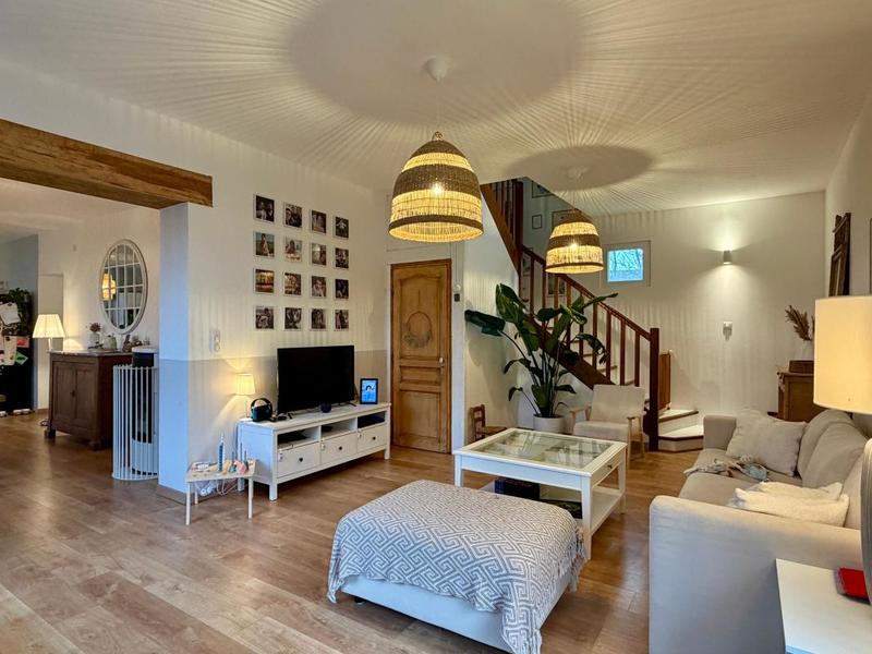 Maison - 162 m² - 5 pièces