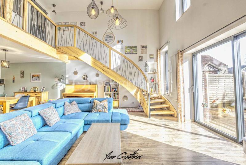 Maison - 181 m² - 8 pièces