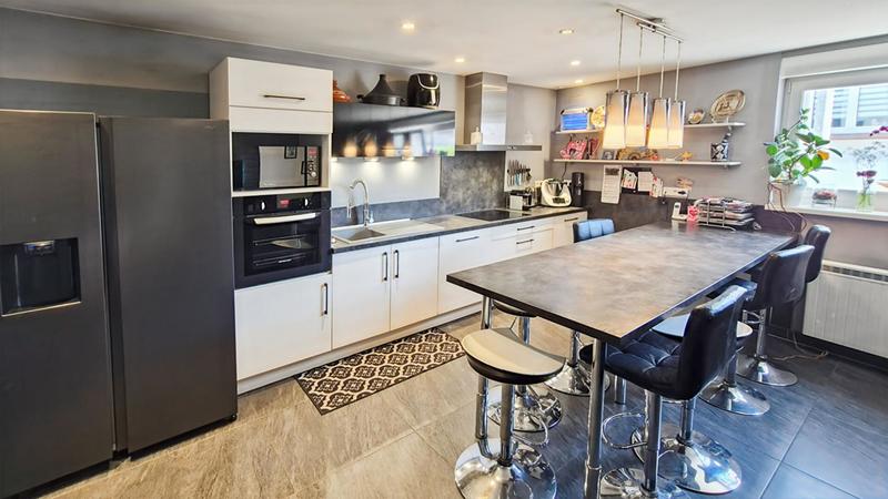 Appartement - 75 m² - 4 pièces