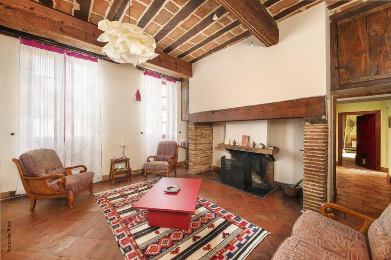 Maison - 318 m² - 7 pièces