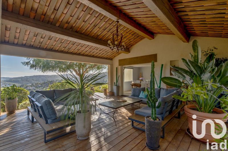 Maison - 170 m² - 5 pièces