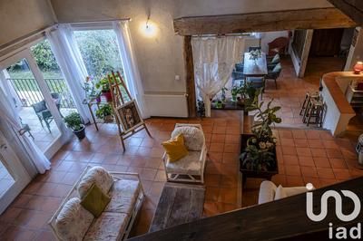 Maison de maîtres - 217 m² - 7 pièces