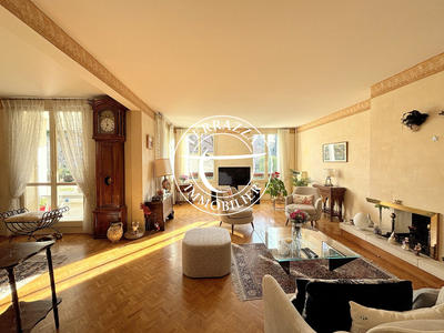 Appartement - 137 m² - 5 pièces