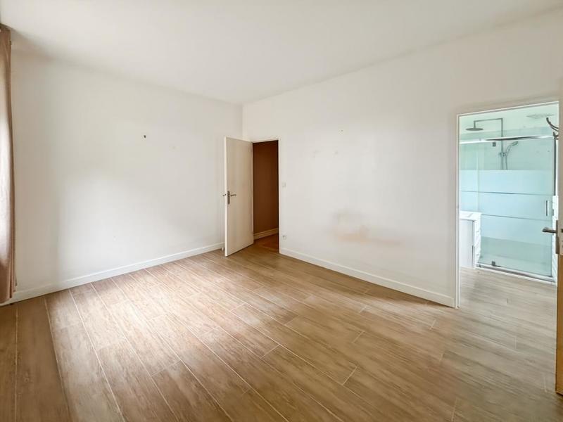 Maison - 208 m² - 6 pièces