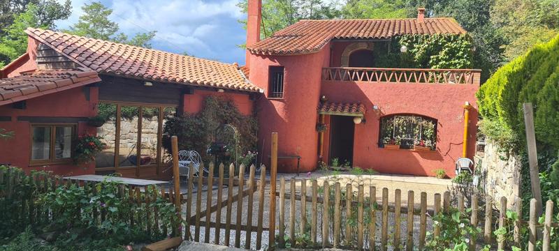 Maison - 274 m² - 10 pièces