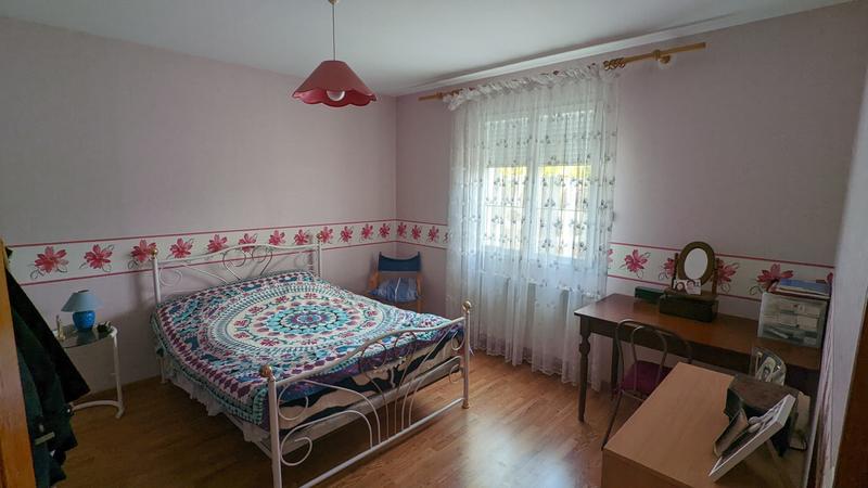 Maison traditionnelle - 206 m² - 8 pièces