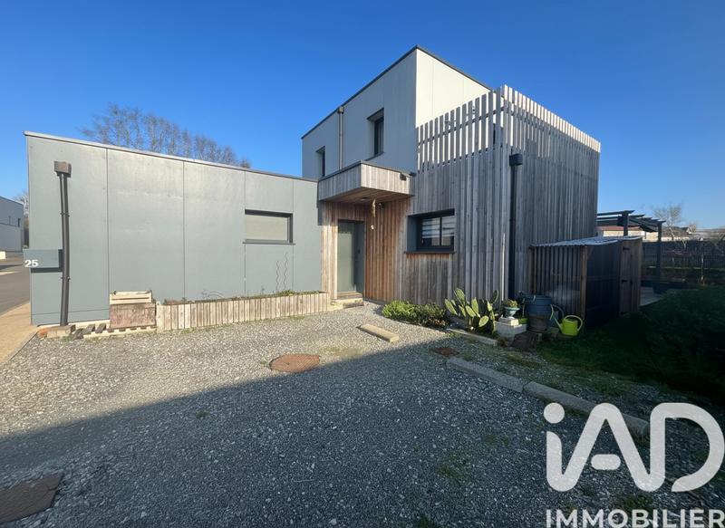 Maison - 110 m² - 4 pièces