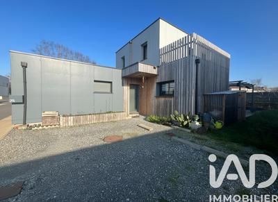 Maison - 110 m² - 4 pièces