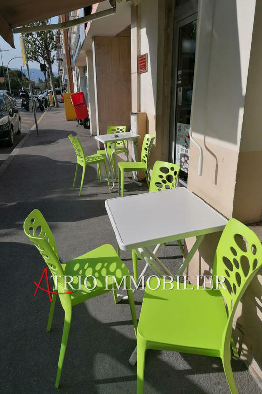 Fonds de commerce - Magasins - 56 m²