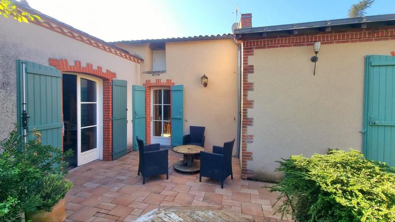 Propriété - 155 m² - 6 pièces