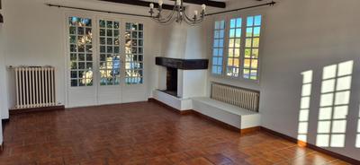 Appartement - 99 m² - 4 pièces