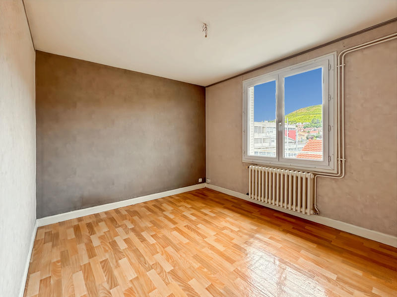 Immeuble - 209 m² - 12 pièces