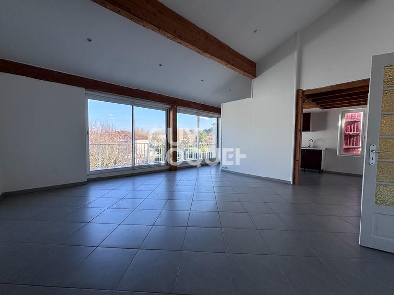 Appartement - 111 m² - 4 pièces