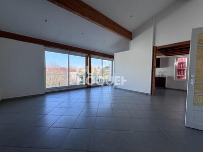 Appartement - 111 m² - 4 pièces