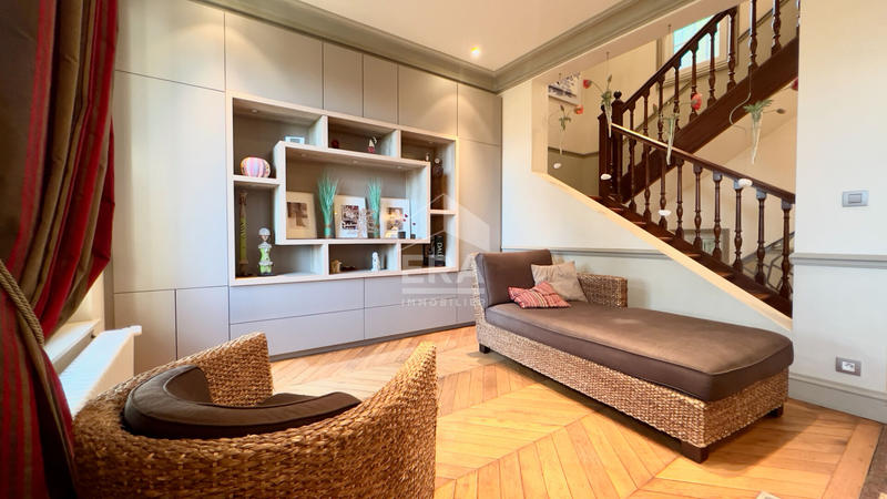 Maison - 167 m² - 6 pièces