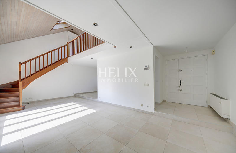 Maison - 152 m² - 6 pièces