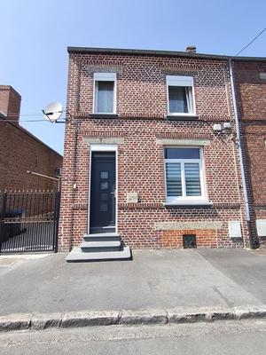 Maison traditionnelle - 94 m² - 5 pièces