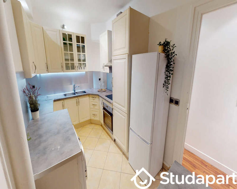 Chambre - 120 m² - 1 pièce