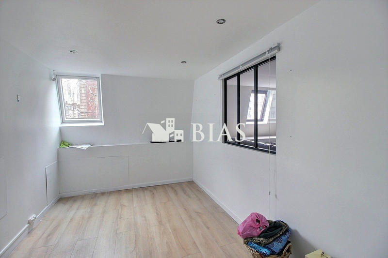 Local commercial - 326 m²