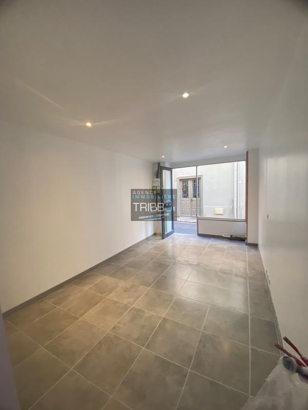 Local commercial - 18 m²