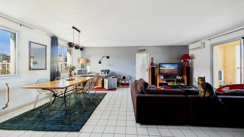 Appartement - 110 m² - 6 pièces