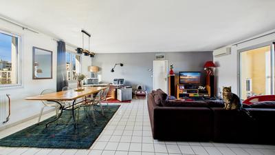 Appartement - 110 m² - 6 pièces