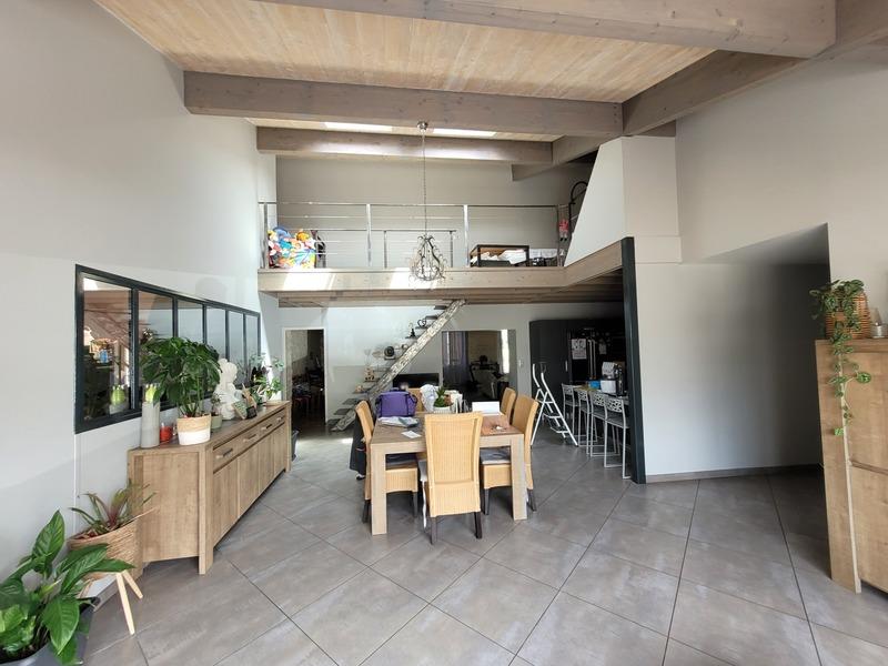 Maison - 170 m² - 7 pièces