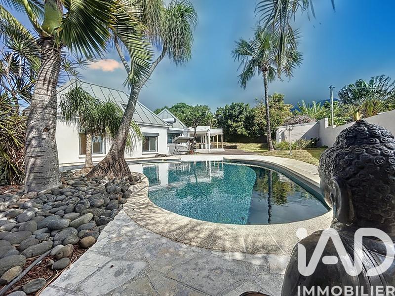 Maison - 185 m² - 7 pièces