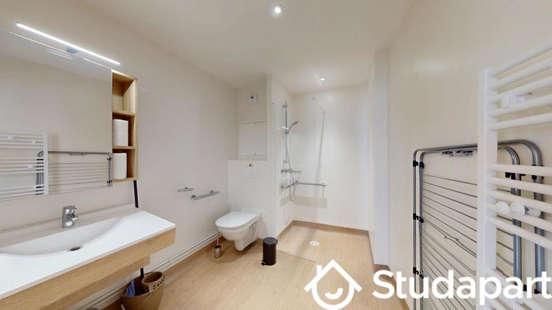 Chambre - 42 m² - 1 pièce