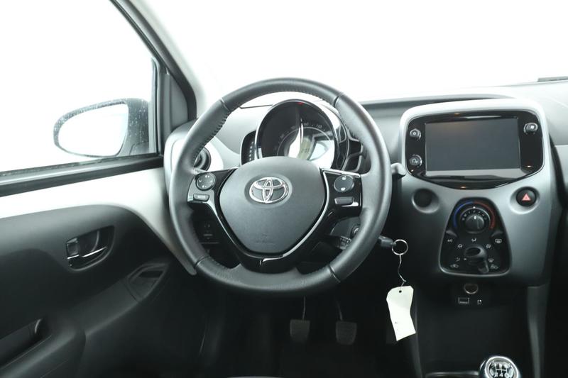Toyota Aygo 1.0 Vvt-i X-Play 5p 72 ch