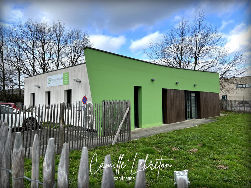 Bureau - 135 m² - 5 pièces